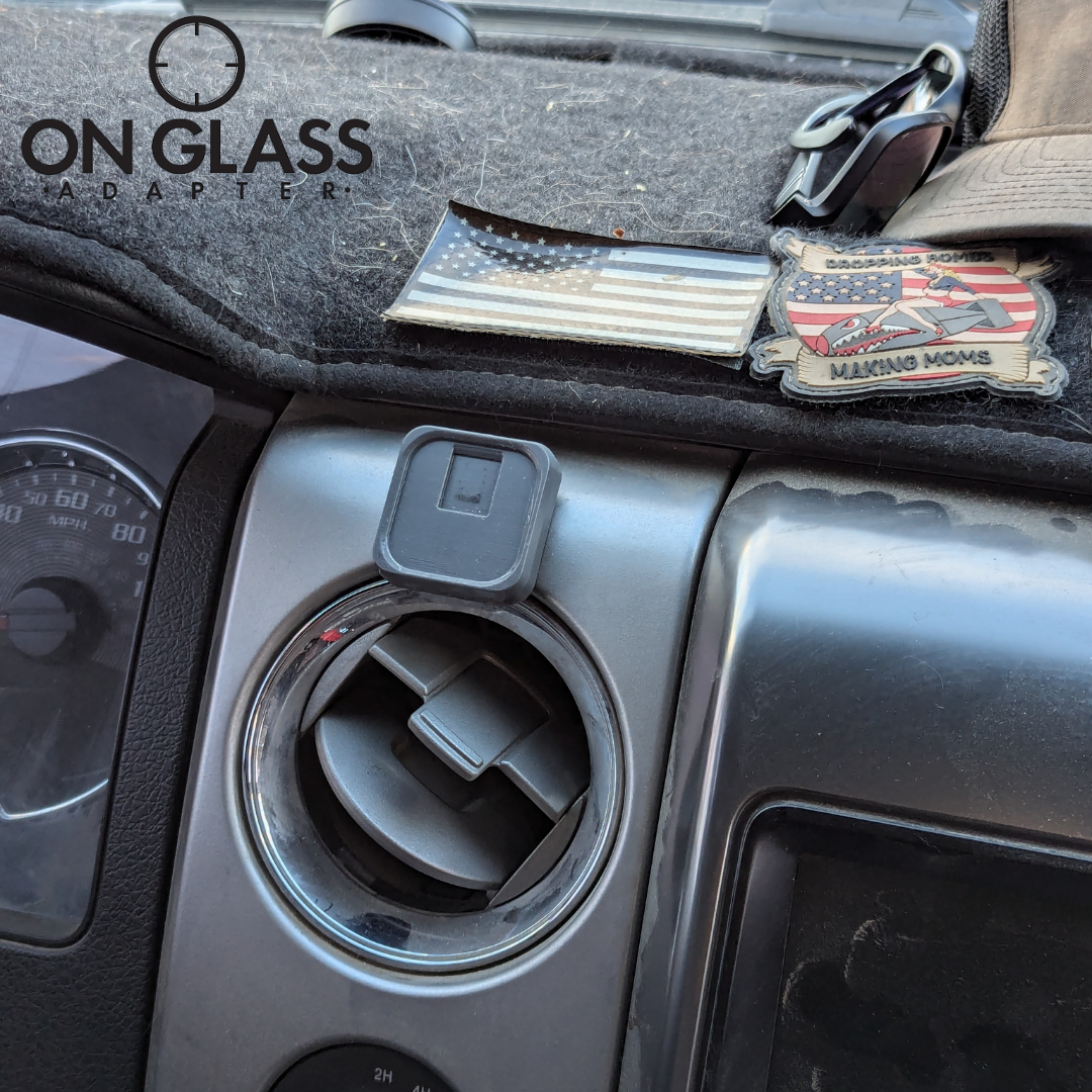 On Glass Vehicle Dash Mount